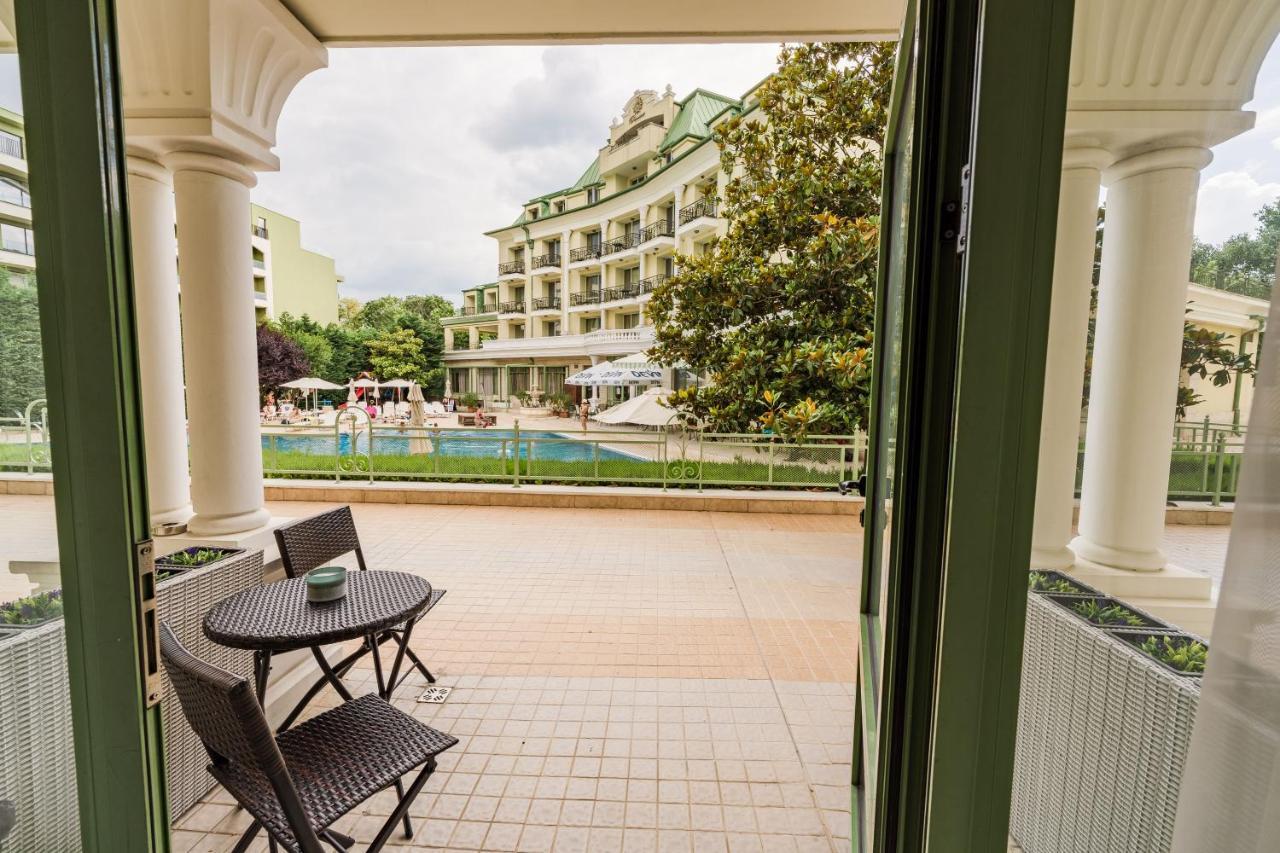 Apartcomplex Splendid 3* Saints Constantine and Helena